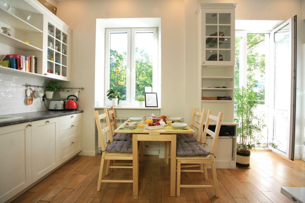 Апартаменты Warsaw Concierge Traveller'S Nest Wspolna Экстерьер фото